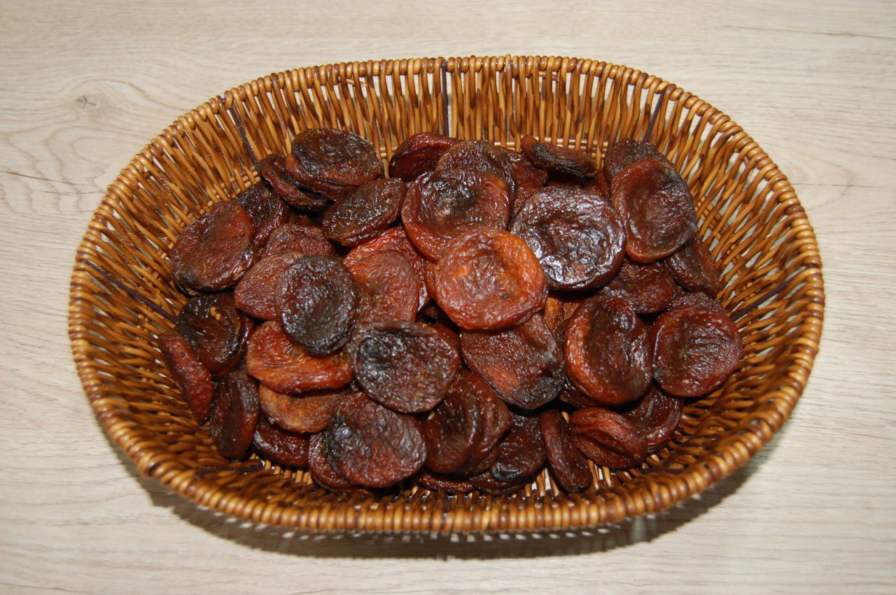 Dried apricots from Uzbekistan